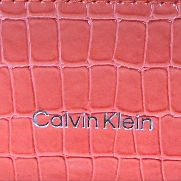 New CALVIN KLEIN Multicolor Coral
Garnet Convertible Tote HandBag - Picture 8 of 10